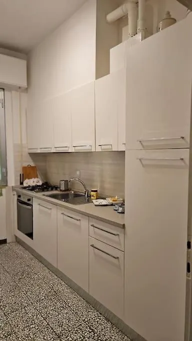 Monticelli Apt - 6 Posti Letto Florence